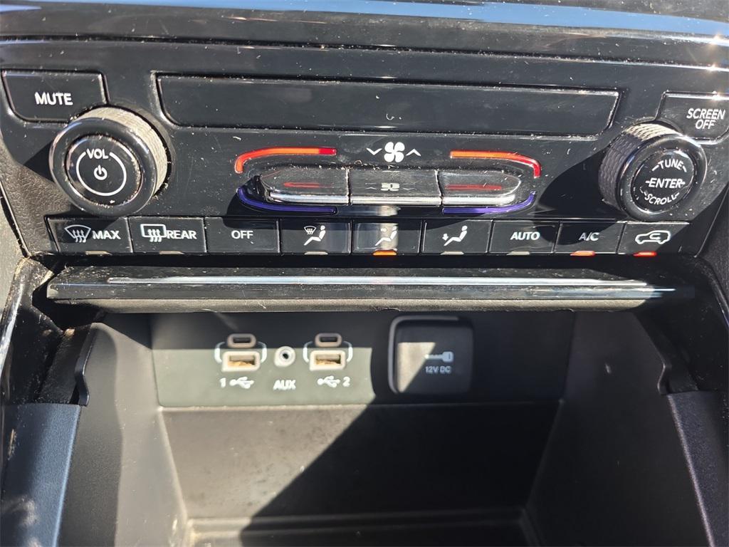 used 2023 Jeep Grand Cherokee car, priced at $24,400
