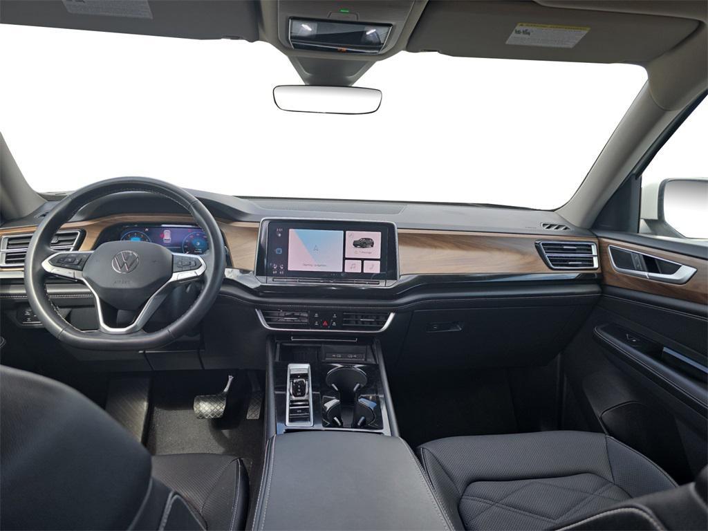 used 2025 Volkswagen Atlas car, priced at $34,500