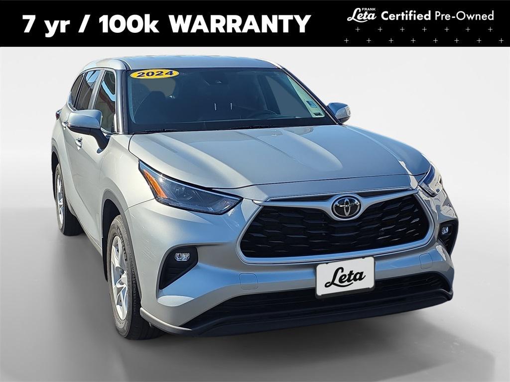 used 2024 Toyota Highlander car, priced at $35,900