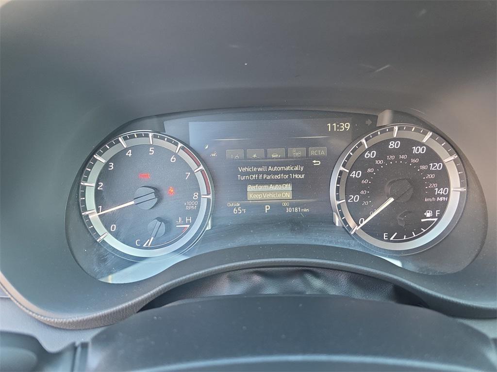 used 2024 Toyota Highlander car, priced at $35,900