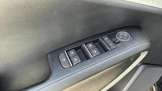 used 2024 Kia Soul car, priced at $15,999