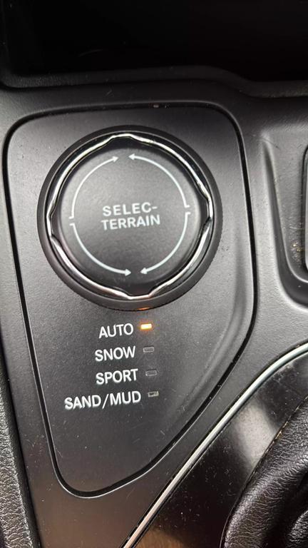 used 2019 Jeep Cherokee car, priced at $14,999