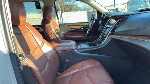 used 2015 Cadillac Escalade car, priced at $21,999