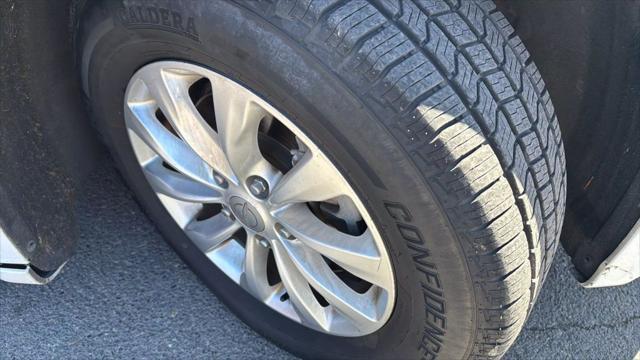 used 2017 Chrysler Pacifica car, priced at $11,999