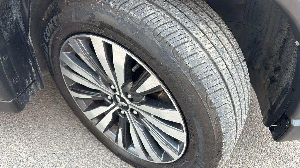 used 2020 Mitsubishi Outlander car, priced at $14,999