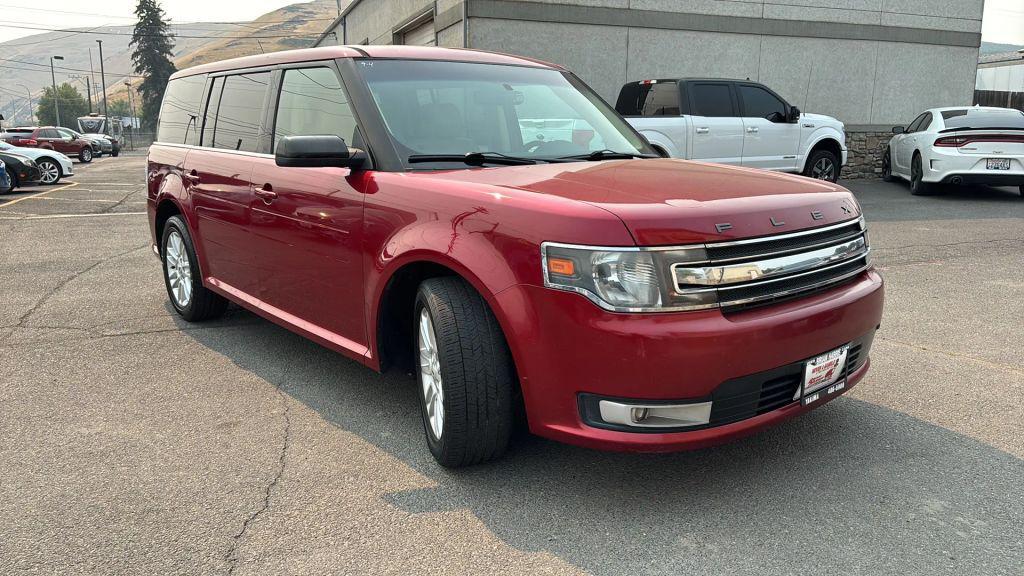 used 2014 Ford Flex car, priced at $8,500