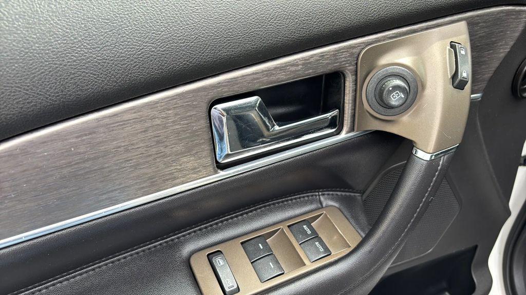 used 2012 Lincoln MKX car, priced at $6,500