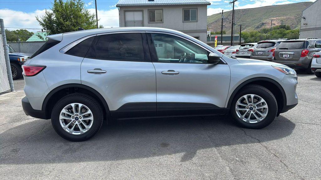 used 2022 Ford Escape car, priced at $19,999