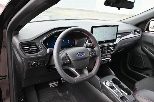 used 2023 Ford Escape car, priced at $31,652