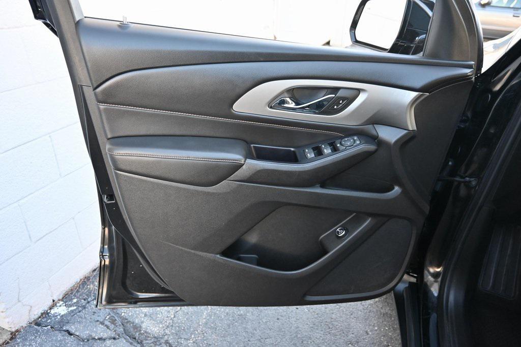 used 2018 Chevrolet Traverse car, priced at $13,900