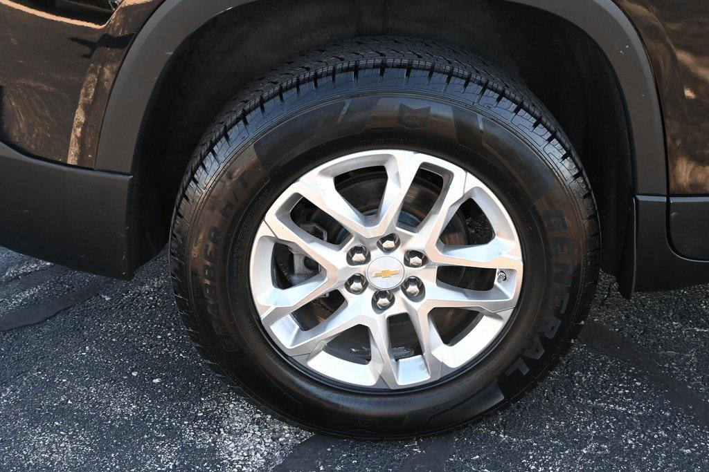 used 2018 Chevrolet Traverse car, priced at $13,900