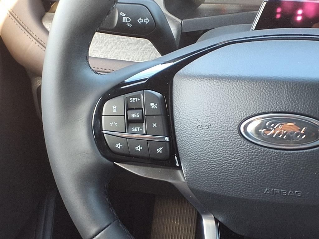 new 2025 Ford Explorer car, priced at $59,855