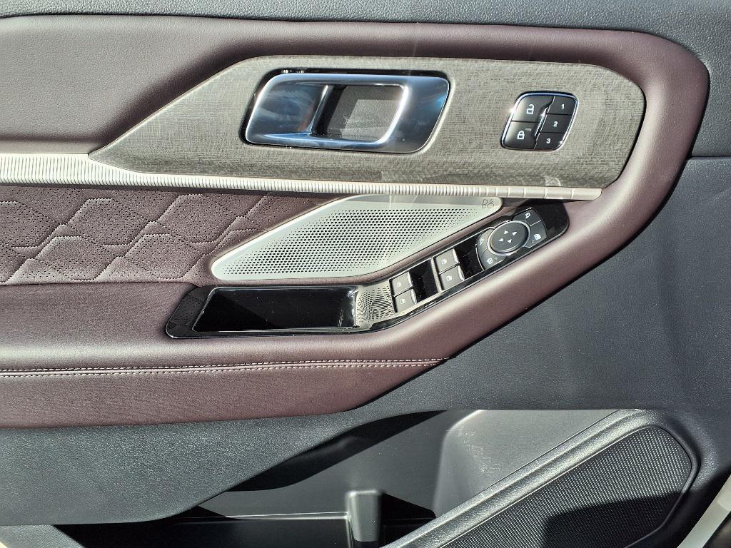 new 2025 Ford Explorer car, priced at $59,855