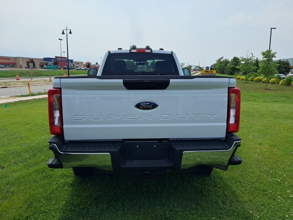 new 2024 Ford F-350 car, priced at $54,123
