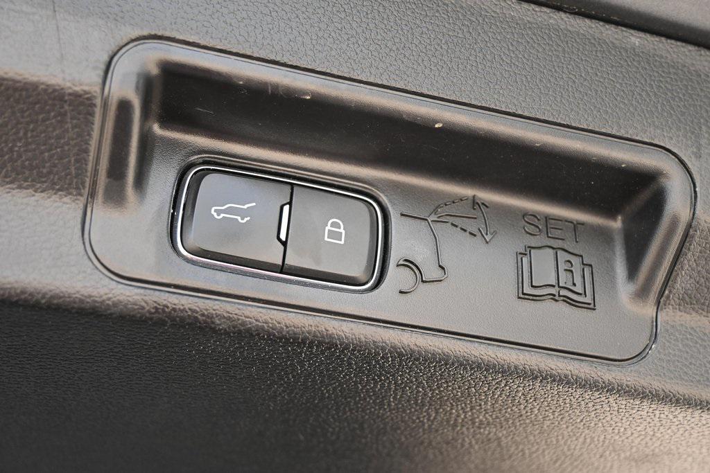 used 2022 Ford Explorer car, priced at $30,492