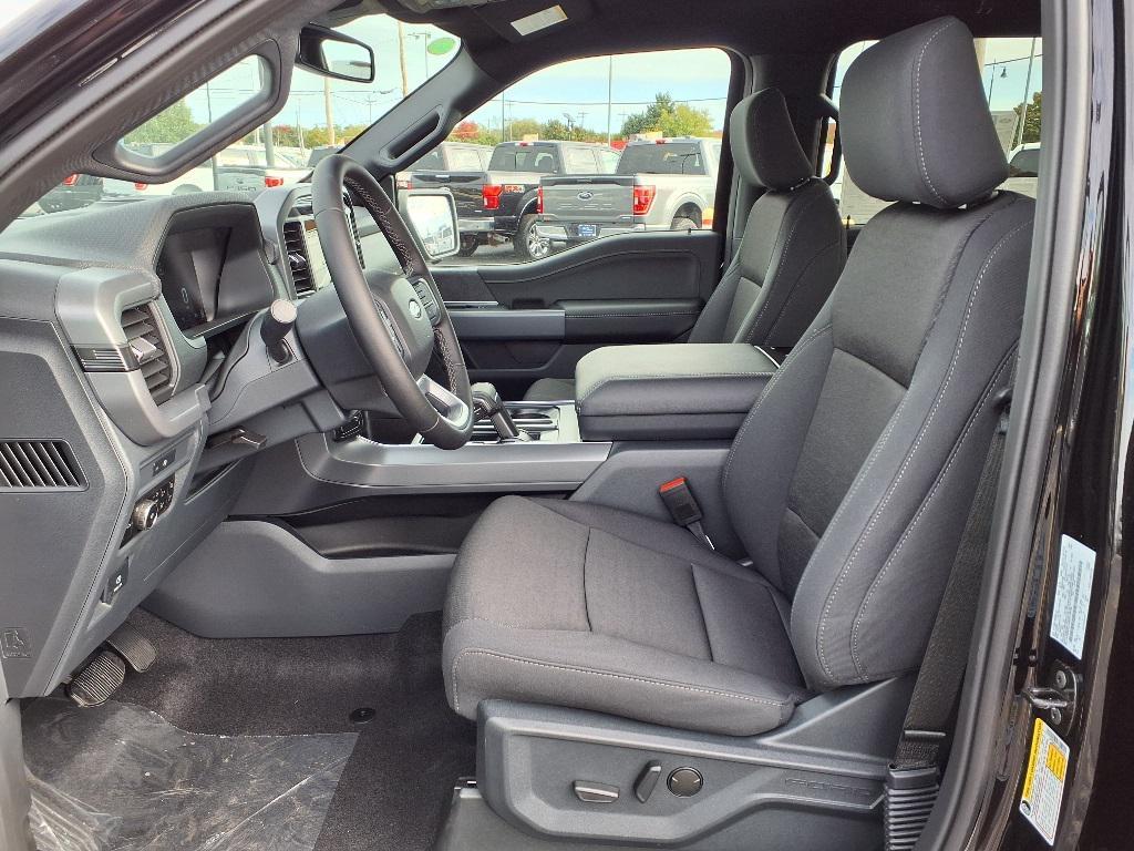 new 2025 Ford F-150 car, priced at $62,100