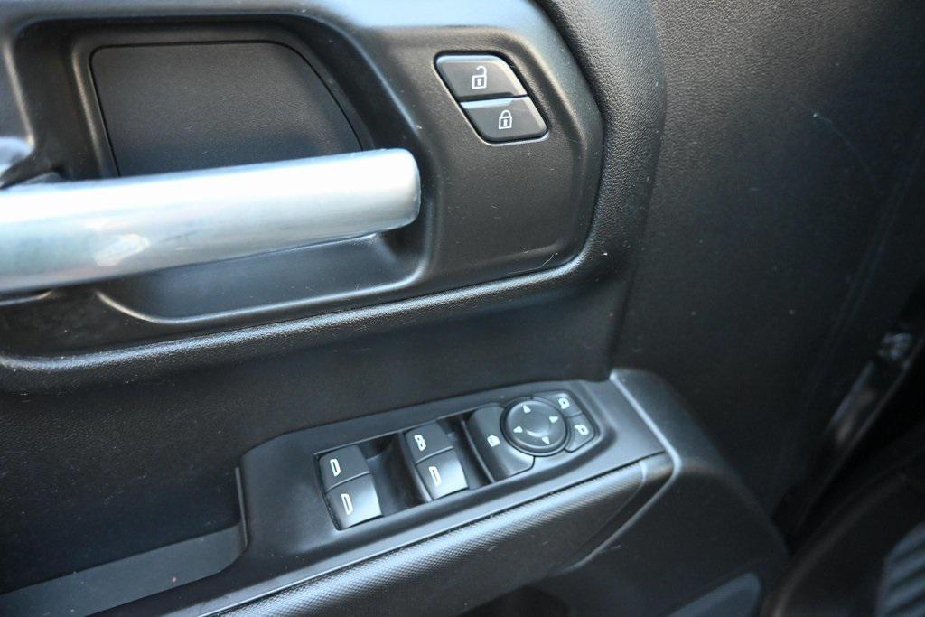 used 2021 Chevrolet Silverado 1500 car, priced at $27,953