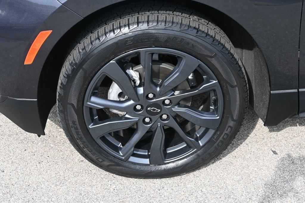used 2022 Chevrolet Equinox car, priced at $22,892