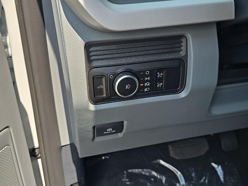 new 2025 Ford F-250 car, priced at $59,795