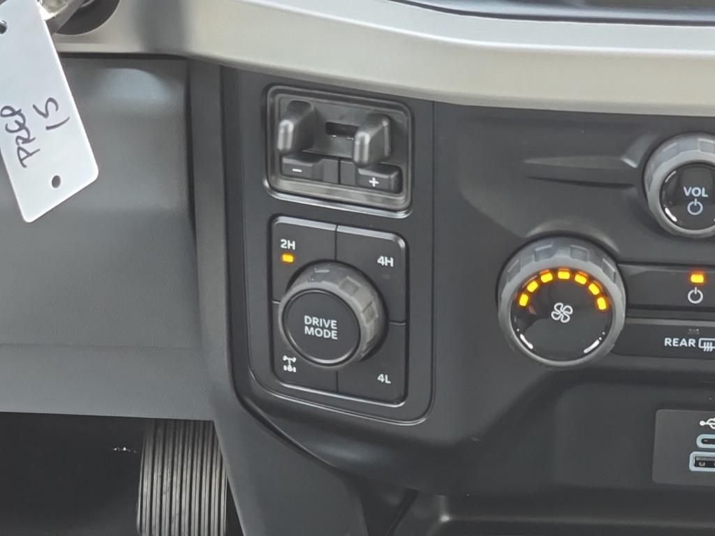 new 2025 Ford F-250 car, priced at $59,795