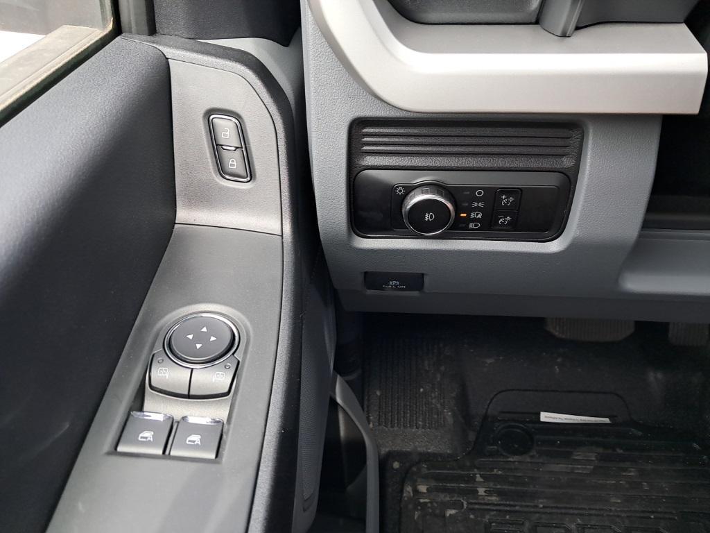 new 2024 Ford F-450 car, priced at $67,179