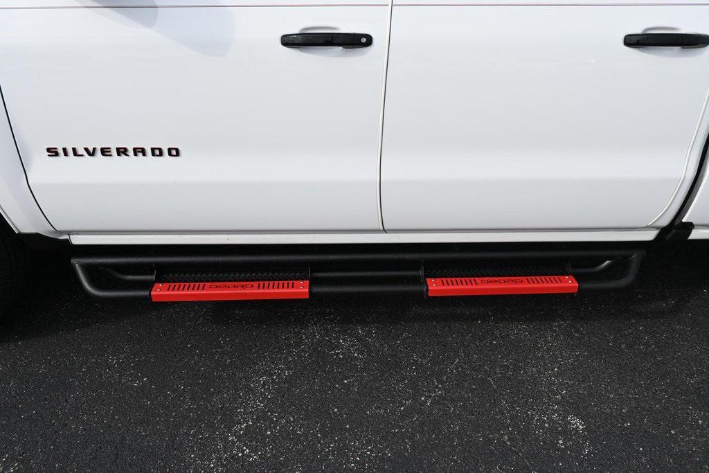 used 2018 Chevrolet Silverado 1500 car, priced at $32,992