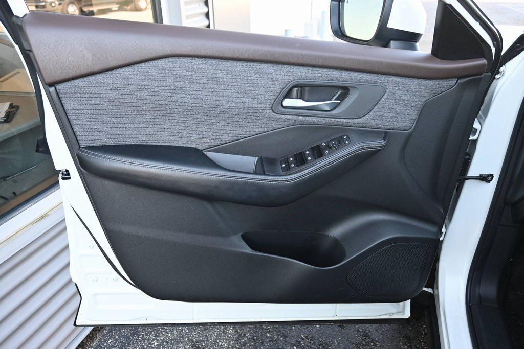 used 2023 Nissan Rogue car, priced at $21,652