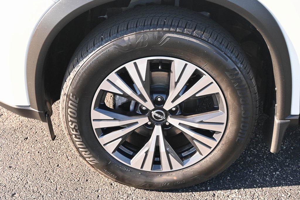 used 2023 Nissan Rogue car, priced at $21,652