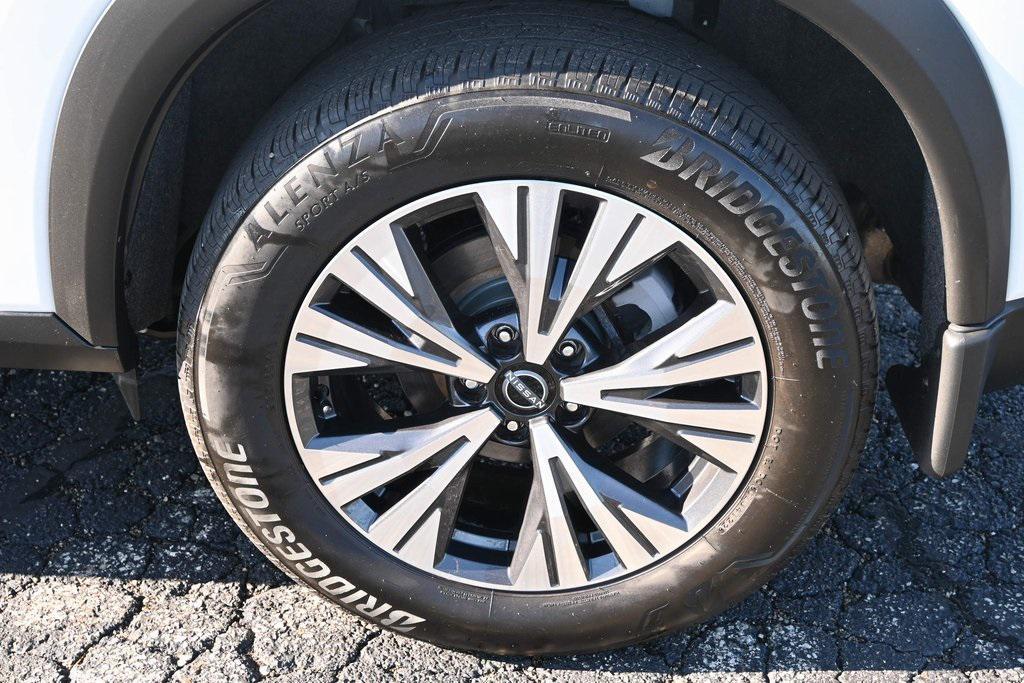 used 2023 Nissan Rogue car, priced at $21,652