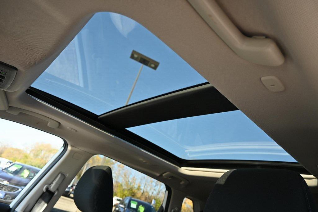 used 2023 Nissan Rogue car, priced at $21,652