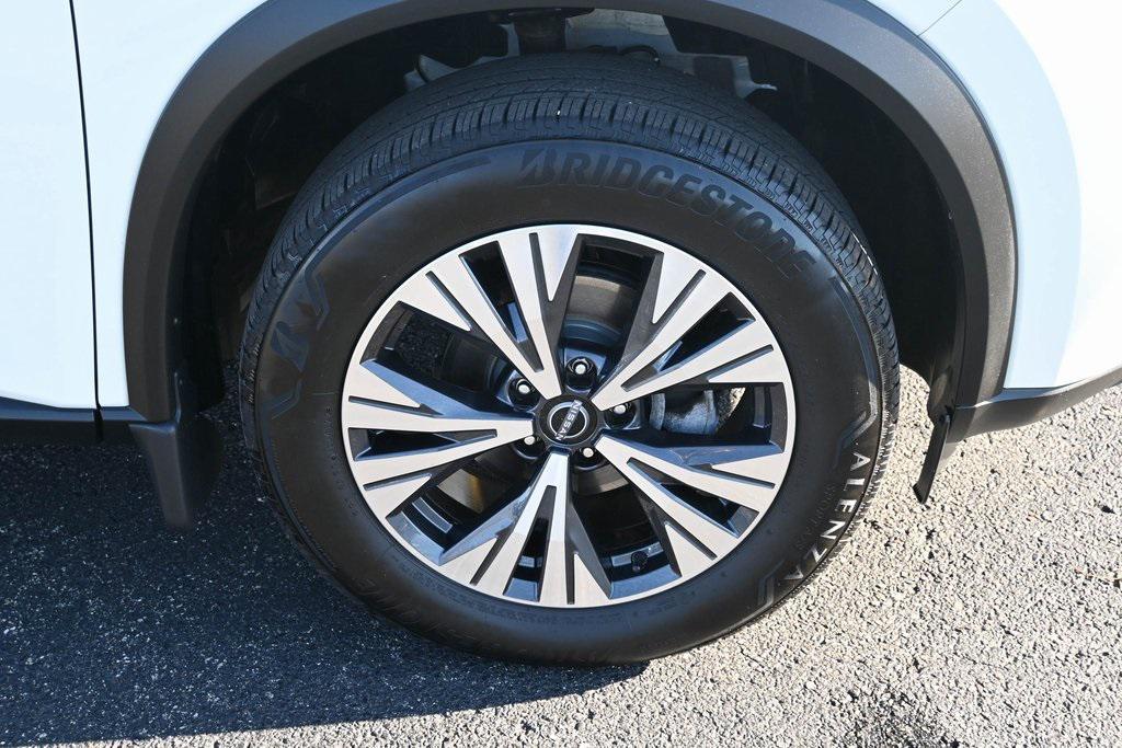 used 2023 Nissan Rogue car, priced at $21,652