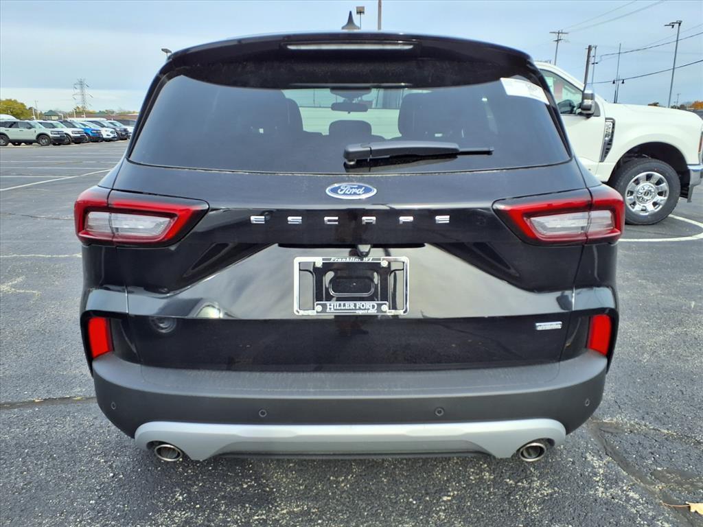 new 2026 Ford Escape PHEV car, priced at $38,490