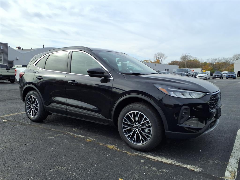 new 2026 Ford Escape PHEV car, priced at $38,490