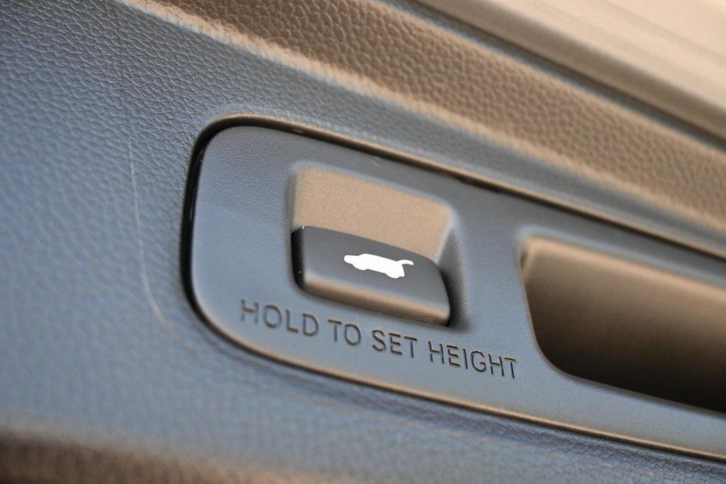 used 2024 Honda CR-V Hybrid car, priced at $37,492