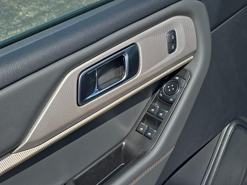 new 2025 Ford Explorer car, priced at $42,511