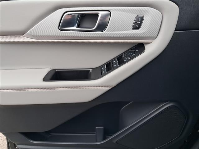 new 2025 Ford Explorer car, priced at $44,850