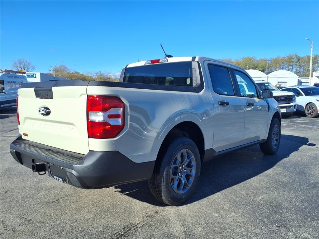 new 2025 Ford Maverick car, priced at $29,729