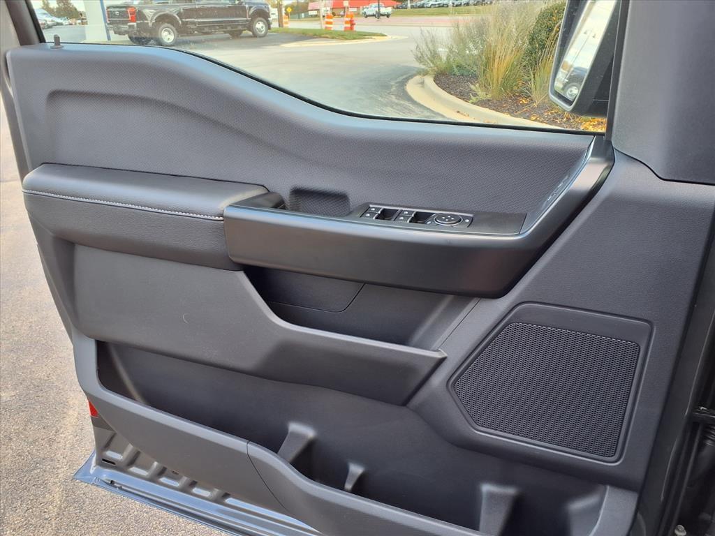 new 2025 Ford F-150 car, priced at $50,212