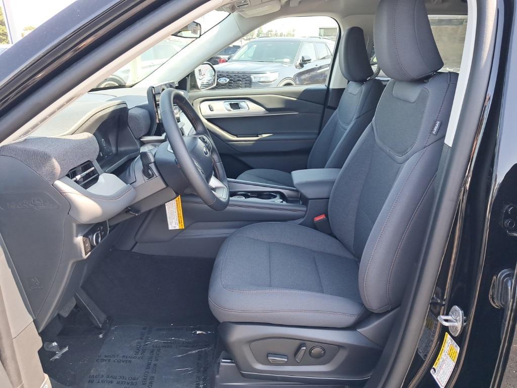 new 2025 Ford Explorer car, priced at $42,198