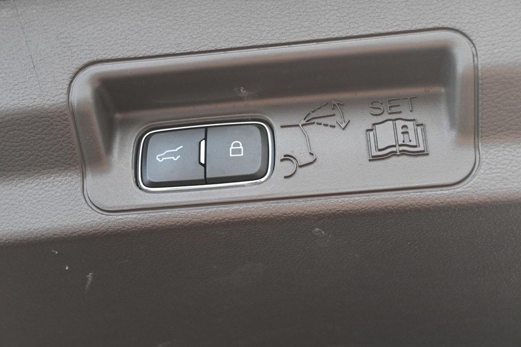 used 2022 Ford Explorer car, priced at $38,542