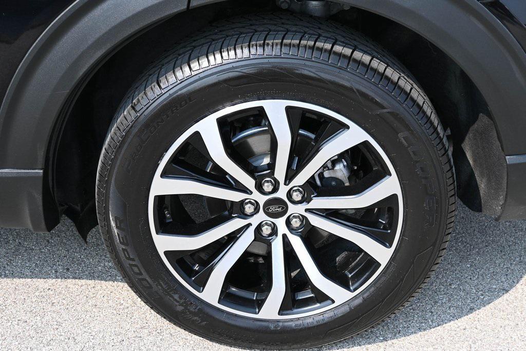 used 2022 Ford Explorer car, priced at $35,592