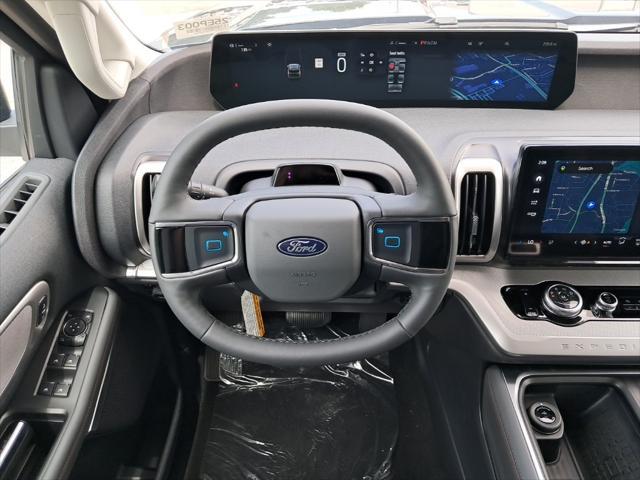 new 2025 Ford Expedition Max car, priced at $75,470