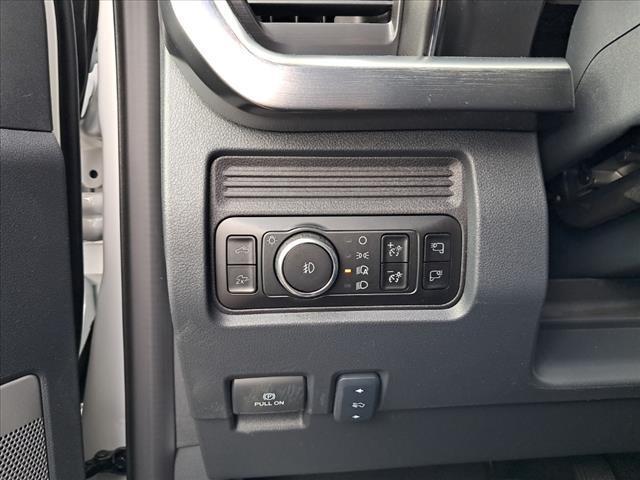 new 2025 Ford F-250 car, priced at $81,870