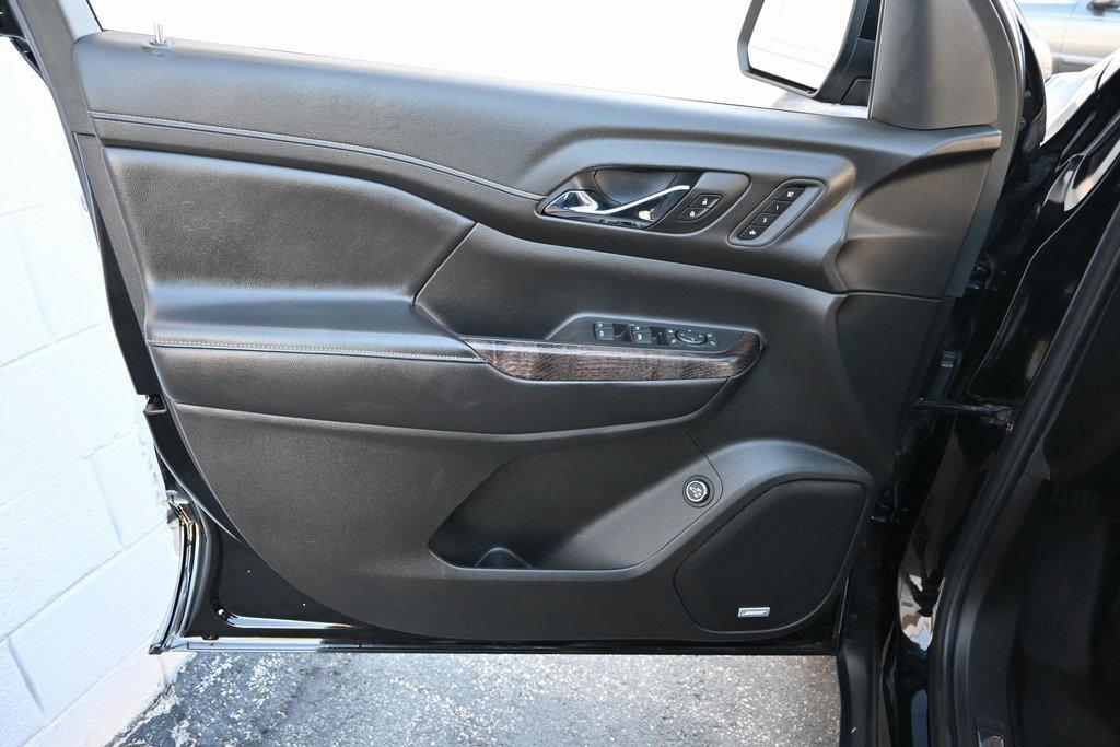 used 2020 GMC Acadia car, priced at $25,892