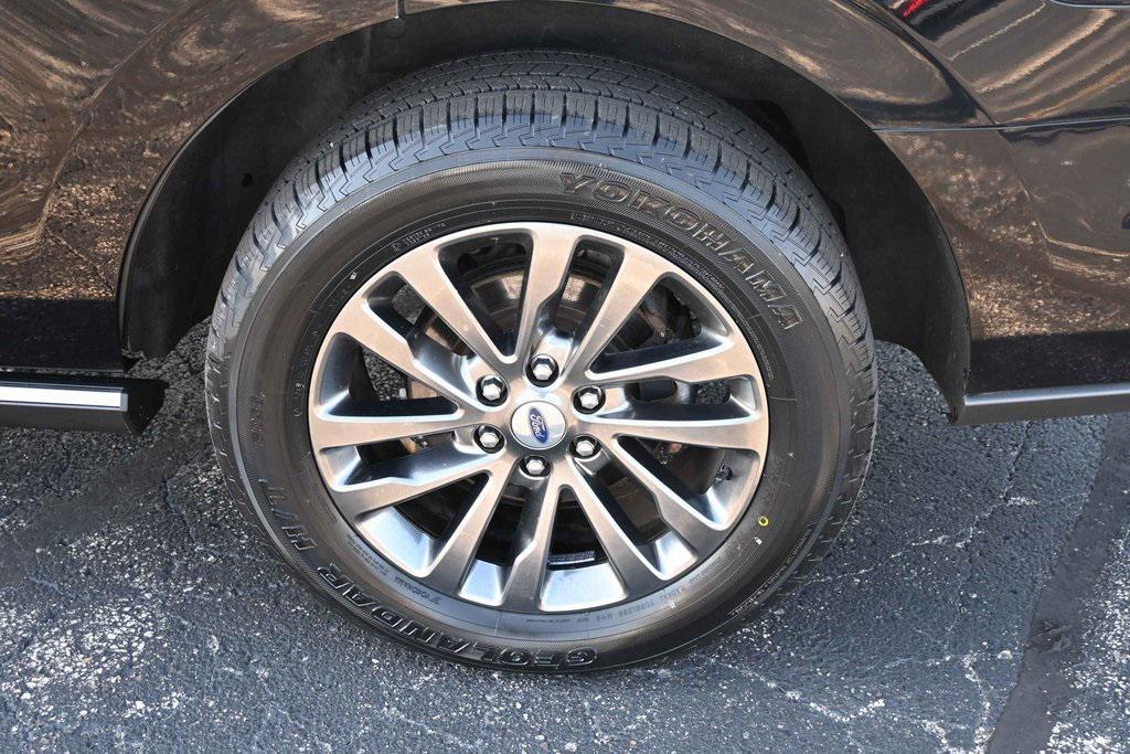 used 2021 Ford Expedition car, priced at $38,762