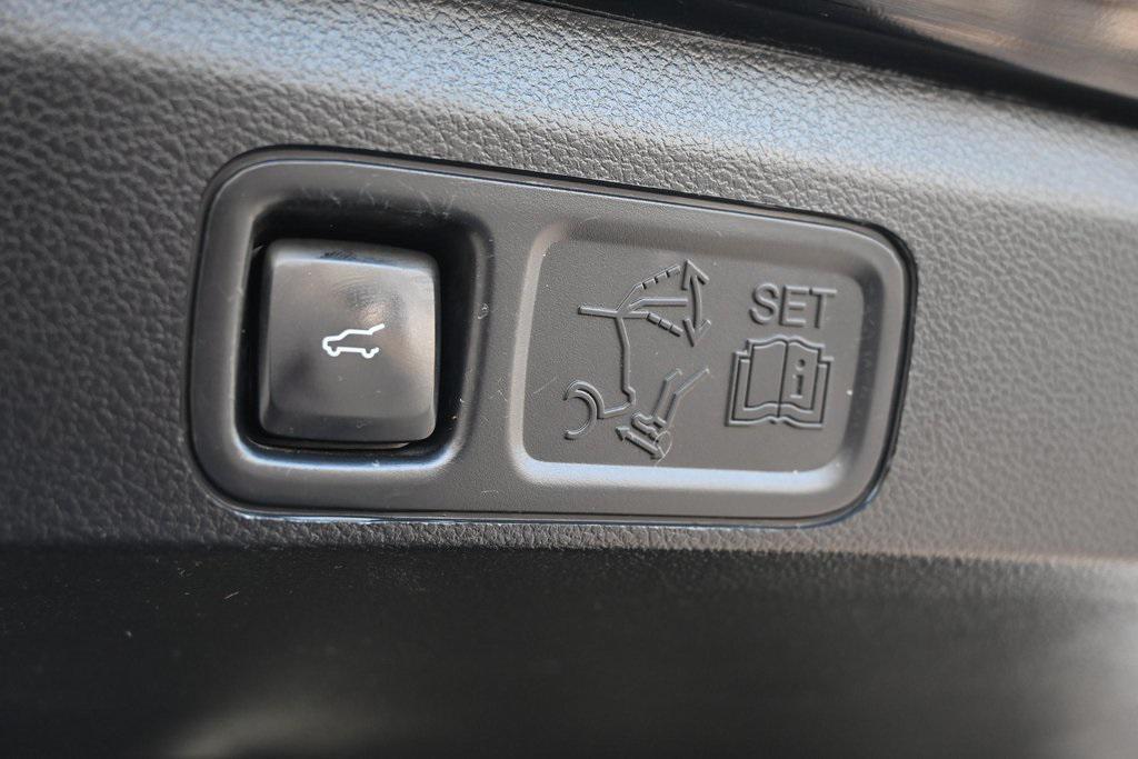 used 2021 Ford Expedition car, priced at $38,762