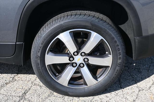 used 2020 Chevrolet Traverse car, priced at $27,432