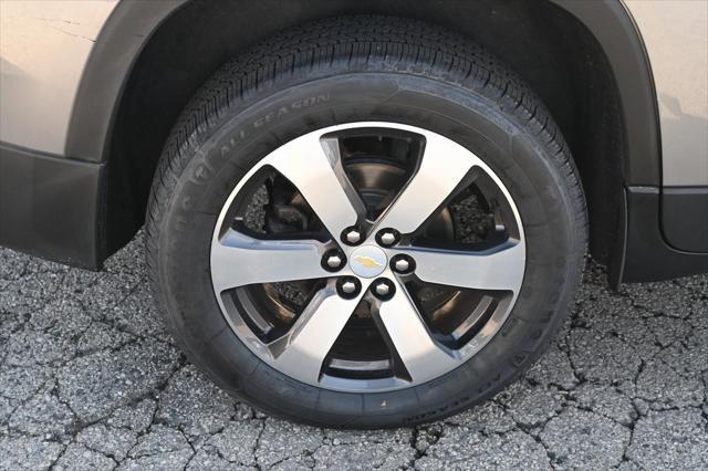 used 2020 Chevrolet Traverse car, priced at $27,432