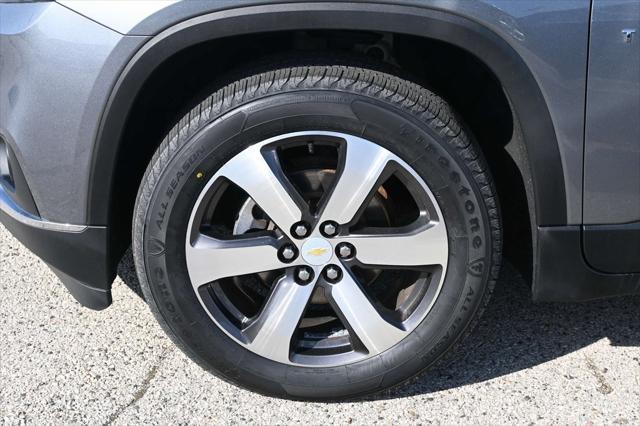 used 2020 Chevrolet Traverse car, priced at $27,432
