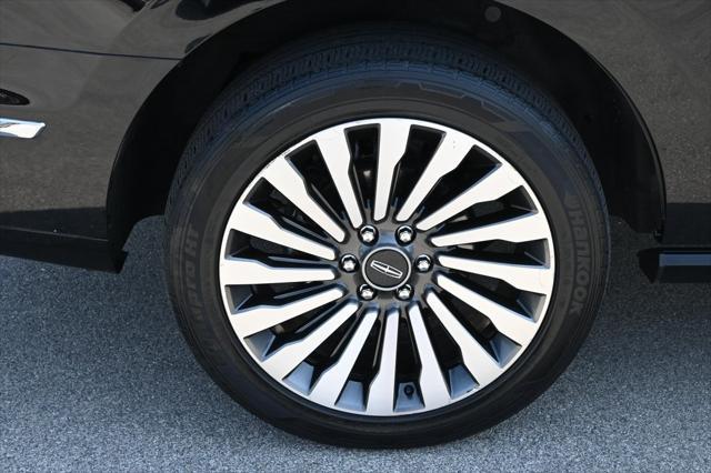 used 2021 Lincoln Navigator car, priced at $53,982